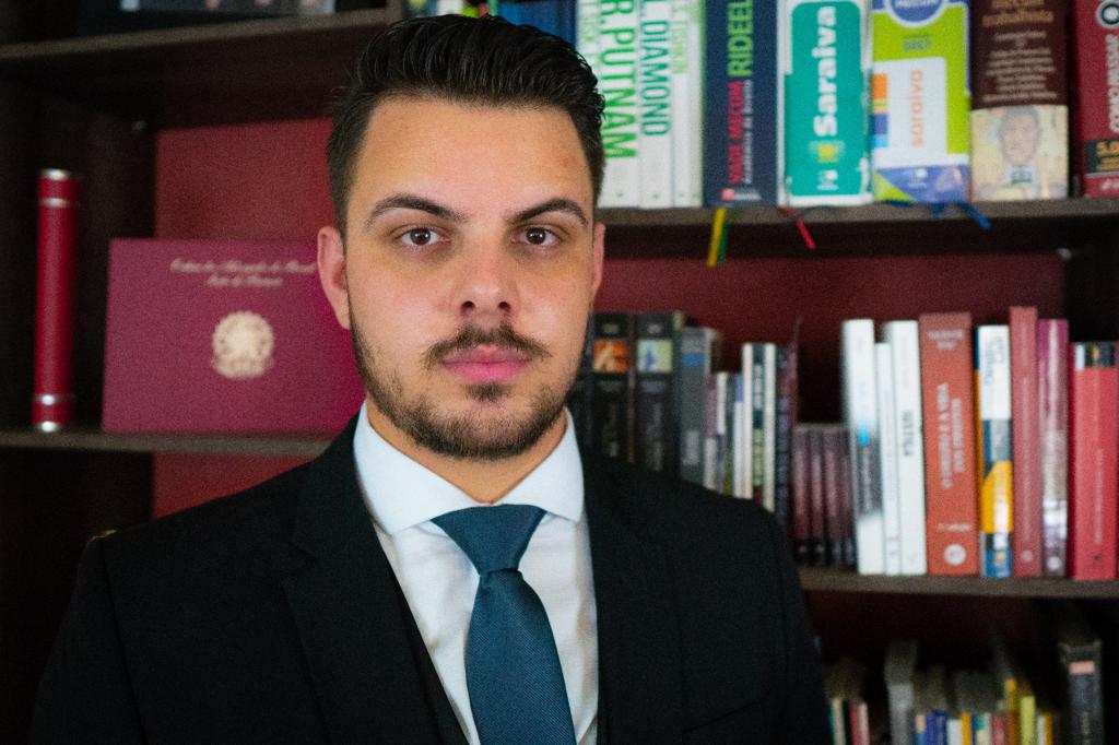 Dr. Guilherme Basso Abulhosem